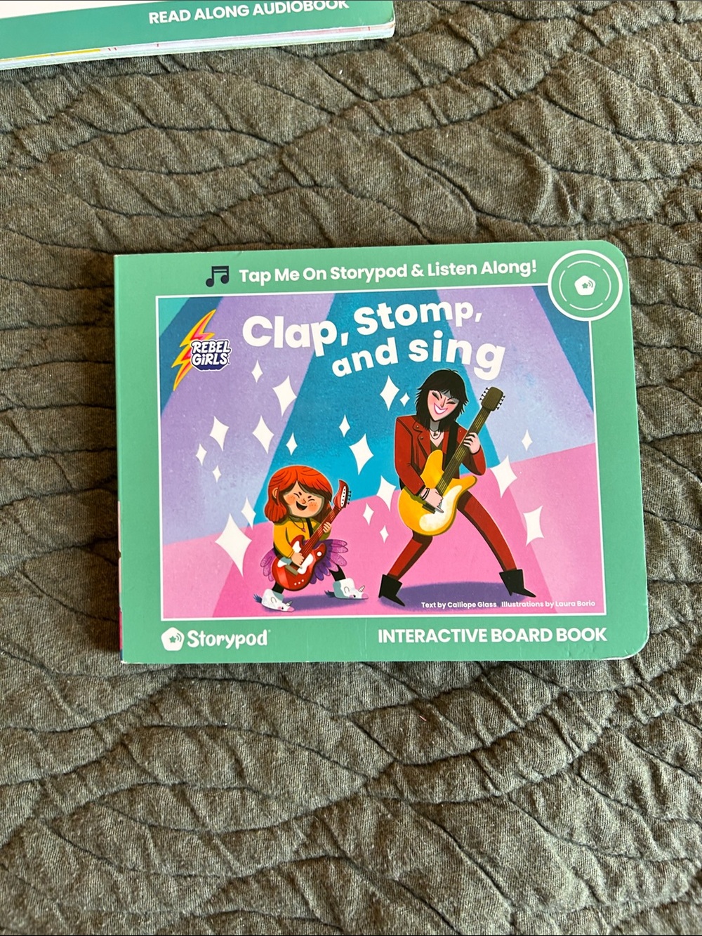 Storypod (Eddie) Read-Along Set with Purple Player Cover - Picture 5 of 6